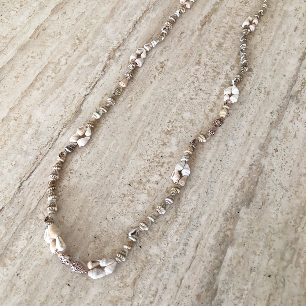 Vintage Shell Necklace - Picture 6 of 6